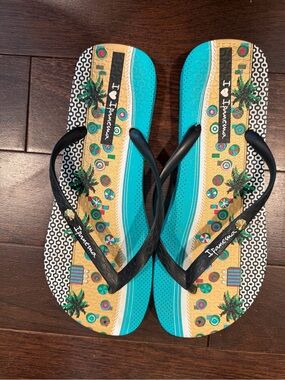 Ipanema Beach Print Flip Flops - Turquoise, Gold & Black
